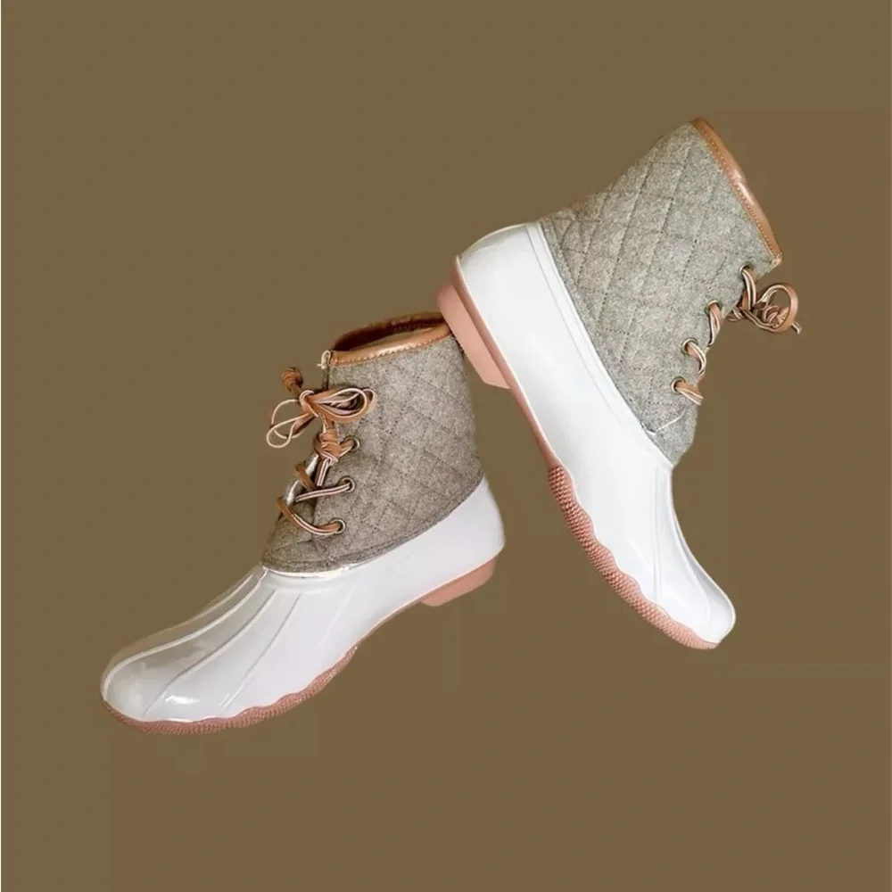 Duck Boots Seven 7 Quilted Goose Wool Duck Boots Beige Women’s 9